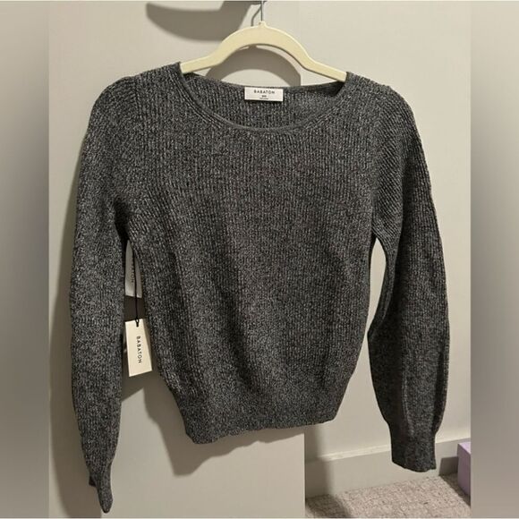 NWT Aritzia Sweater - Picture 1 of 2